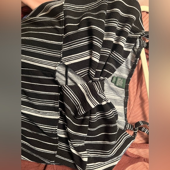 2 Rompers - Picture 4 of 4